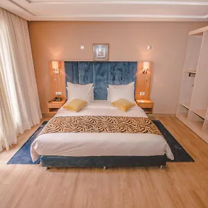 4* Otel Downtown By New Art